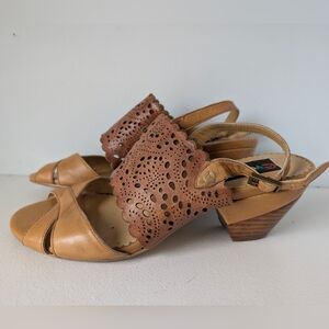 Vintage BZ Moda Women's Sandal's Brown Leather Block Heels Size 7 / 37.5 Boho